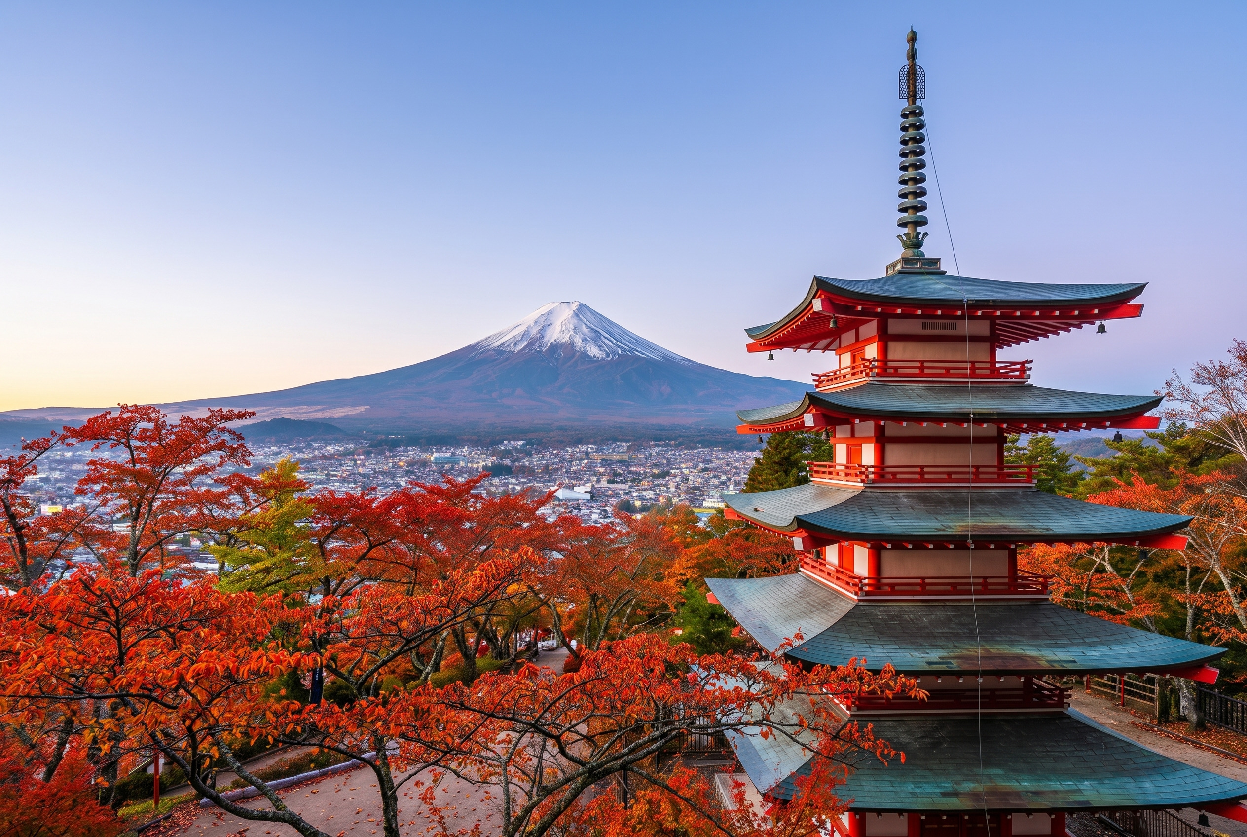 Pagoda Chureito e Monte Fuji con il foliage autunnale